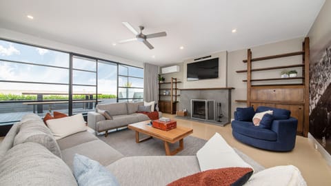 Spacious living and outside deck dining