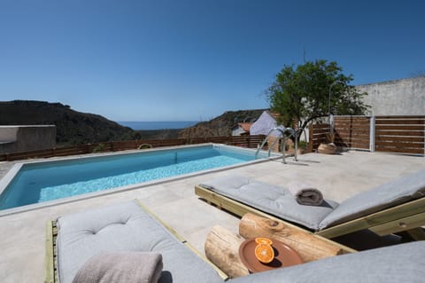 Nomas Skaloti, Villa with Sea View, Relaxing Swimming Pool