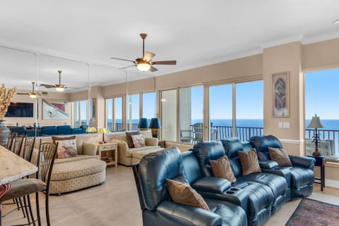 Hidden Dunes 1803 Living room w/ lots of seating!