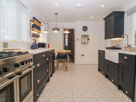 Fridge, dishwasher, electric kettle, toaster