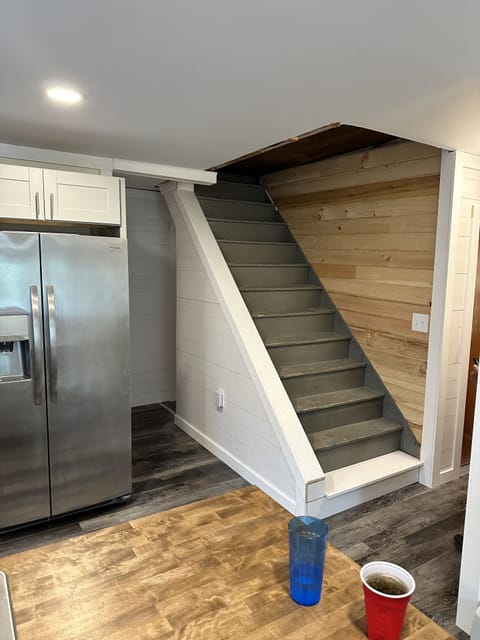 Hallway to living room 