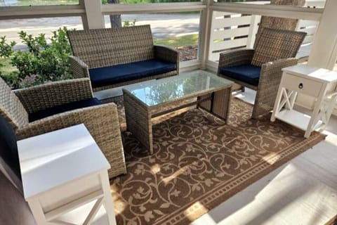 Screen patio furniture