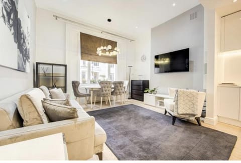 Apartment | Living area