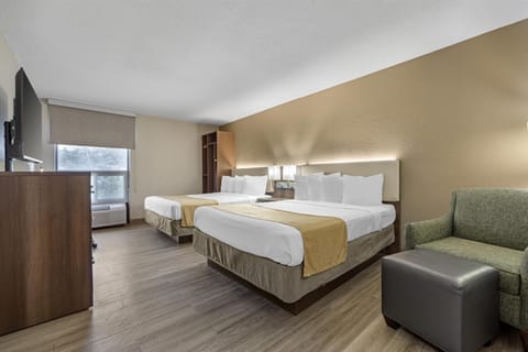 In-room safe, desk, iron/ironing board, free WiFi