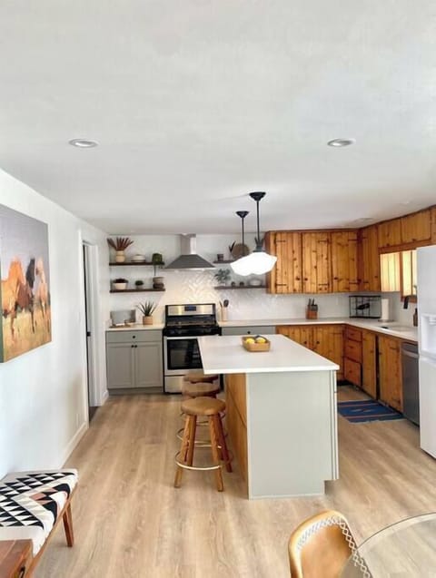 6aaf4b52 599d 47a5 9062 59c9308e441b