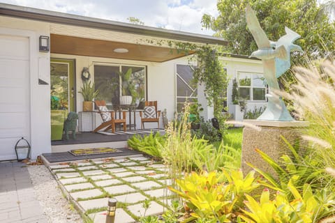 Jensen Beach Vacation Rental | 3BR | 1BA | 3 Steps to Enter | 1,400 Sq Ft
