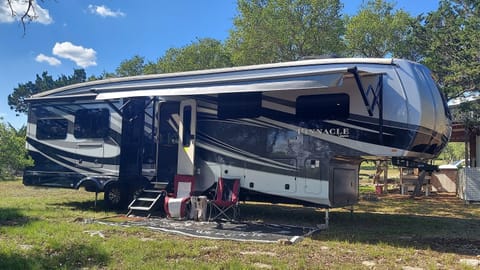 Main View of Pinnacle RV