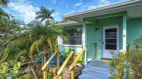 Welcome to Parrot Landing