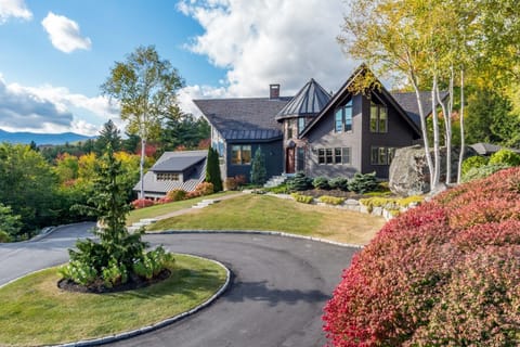 The Mansion- Exclusive Private Estate on 5 Pristine Acres (1239)