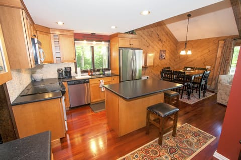 Fully stocked kitchen - blender, griddle, double toaster, coffee maker