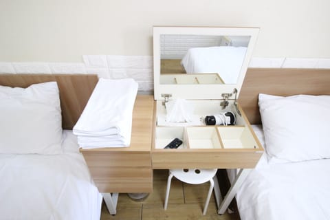 Triple Room | WiFi (free), bed sheets