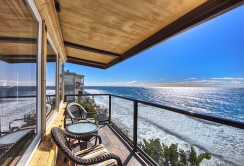 Premier Villa, 1 Queen Bed with Sofa bed, Balcony, Ocean View | 1 bedroom, laptop workspace, iron/ironing board, free WiFi