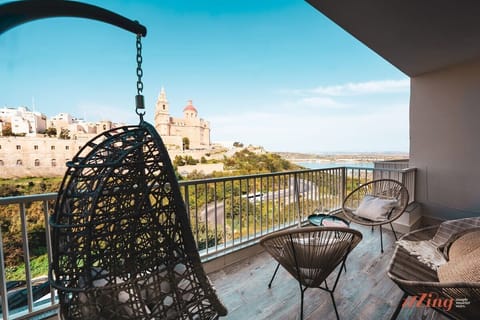 The Private Balcony 