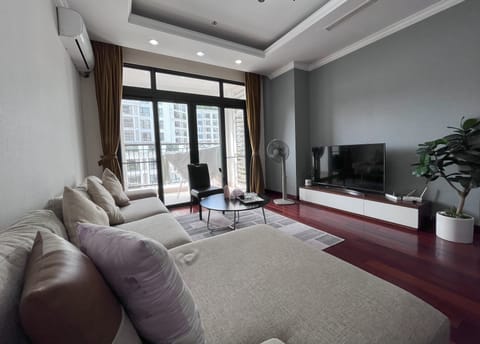 3 bedrooms, iron/ironing board, free WiFi