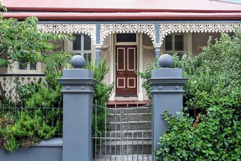 A charming welcome step through the gates and experience classic heritage beauty.