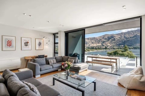 Sunny living room with mountain view