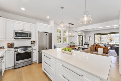 Gourmet kitchen & great room