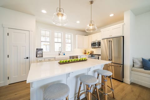 Gourmet Kitchen with new Cafe’ appliances & ice machine