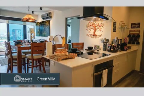 Fully equipped kitchen that will comply with any gourmet chef needs.