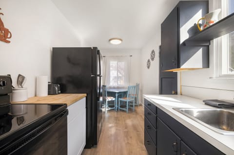 829cc836-e3f9-4124-9490-452c53e76b0b