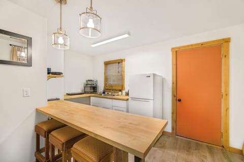 b2a4086a-2dc6-4771-bd80-5883a8fb8f54