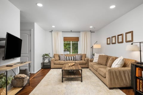 Welcome to Willamette Vintage! Please enjoy our spacious rental in the heart of Oregon wine country.