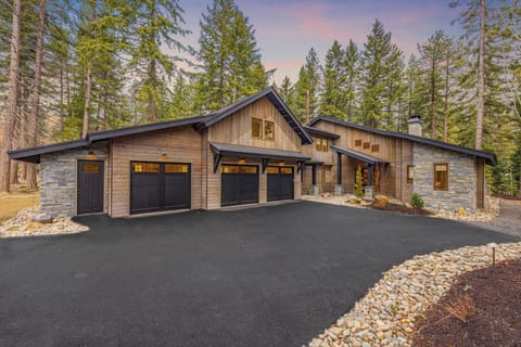 Grand Lodge-Style Exterior With Modern Lines + 3-Car Garage Entry