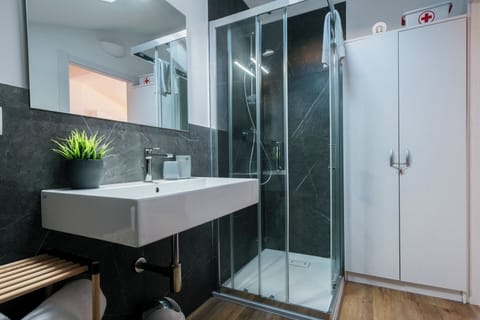 Junior Studio Suite, 1 Bedroom, Private Bathroom, Tower | Bathroom | Shower, hair dryer, bidet, towels