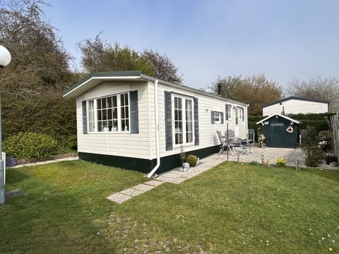 Front Zandput Garden