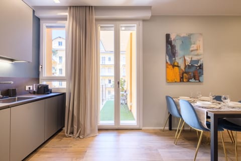 55-inch Smart TV with satellite channels, TV