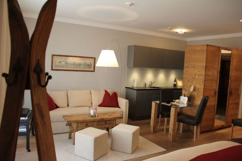 Junior Suite | Private kitchen | Fridge, microwave, dishwasher, coffee/tea maker