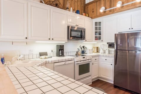 New fridge and microwave!