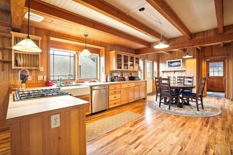 Kitchen at Nebesna House