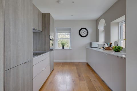 Fridge, dishwasher, electric kettle, toaster