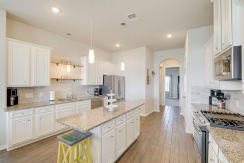 Kitchen | Cooking Basics | Spices | Ice Maker