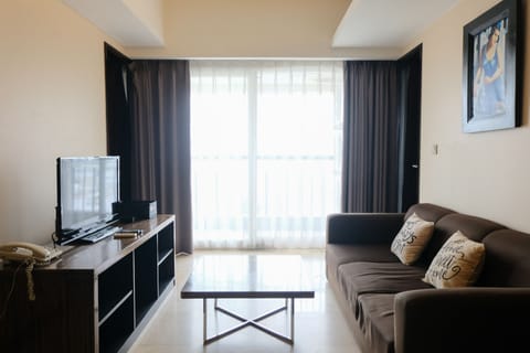 Apartment, 2 Bedrooms | Living area | TV