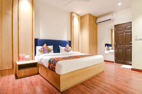 Luxury Suite | Free WiFi, bed sheets