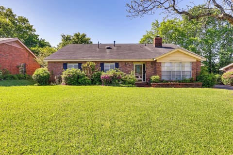 Montgomery Vacation Rental | 4BR | 2.5BA | 2 Steps to Enter