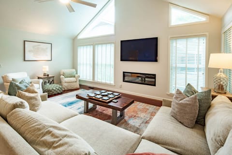 Tees and Tides is a comfortable & spacious home in Wild Dunes Resort in Isle of Palms, South Carolina.