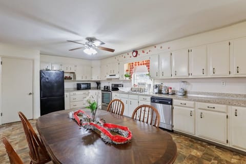 Very spacious kitchen