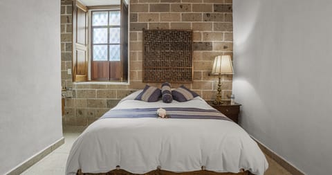 Junior Room, 1 Bedroom, Non Smoking, Garden View | Frette Italian sheets, premium bedding, down comforters