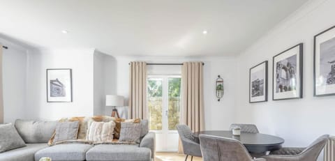 Open plan living and dining area