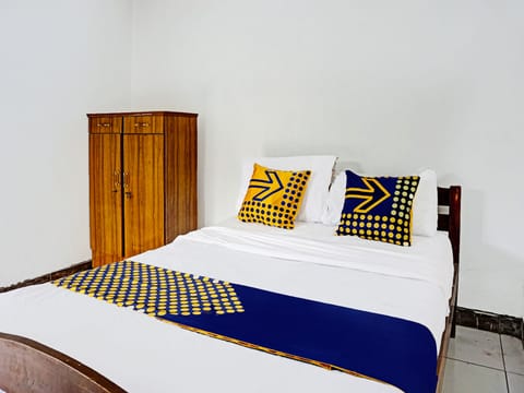 Double Room | Free WiFi, bed sheets