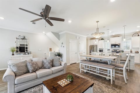 level 1-living area-120187021