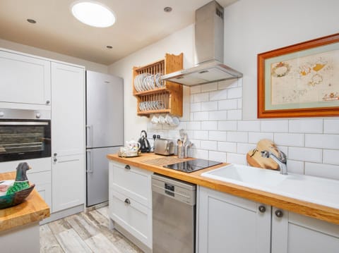 Fridge, dishwasher, electric kettle, toaster