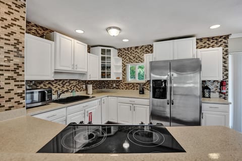 Fully stocked kitchen with everything you'll need for your favorite meals