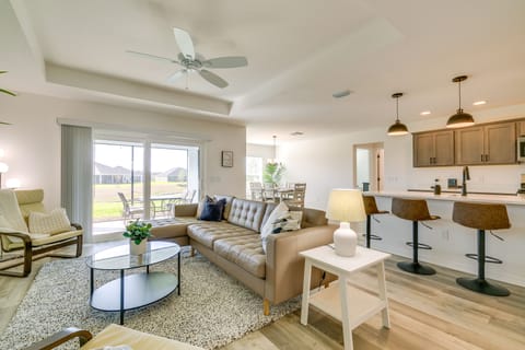 The Villages Vacation Rental | 3BR | 2BA | 1,583 Sq Ft | 1 Half Step to Enter