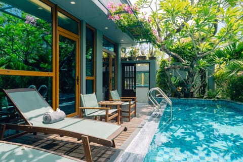 2 outdoor pools, open 6:30 AM to 9:00 PM, pool umbrellas, sun loungers
