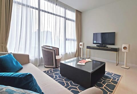 Enjoy yourself in immersive hifi stereo system powered by KEF high end speakers or watch a movie with our 50" Samsung 4K TV, both at the comfort of our designer couch, overlooking KL city 