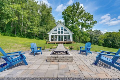 Pennington Gap Vacation Rental | 1BR | 1BA | Stairs Required | 1,191 Sq Ft